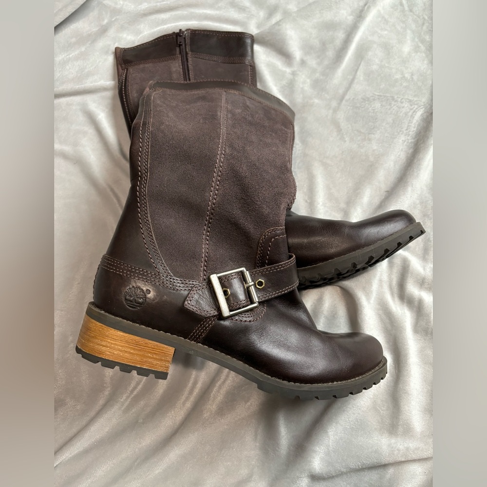 Chocolate brown chunky Timberland boots, size 7.5